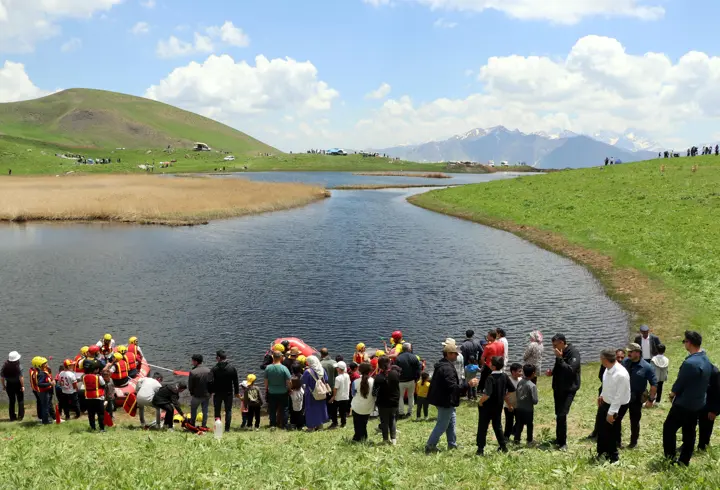 Hakkari'de 30 Yıl Sonra Açılan Yaylada İlk Festival