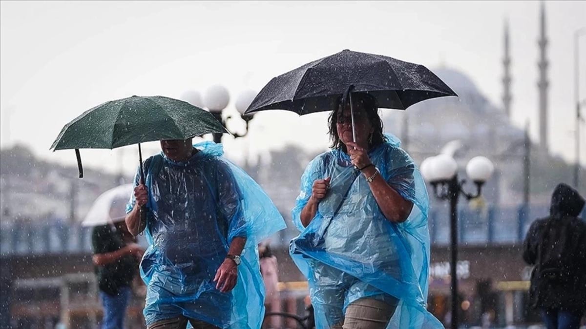 İstanbul'a yağış geliyor! Gün ve saat bile verildi