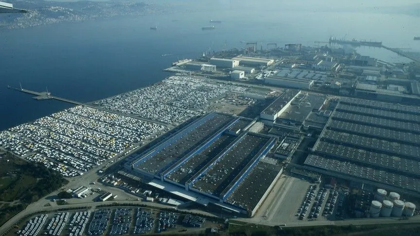 Yılın ilk çeyreğinde 215 bin 323 otomotiv ihraç edildi