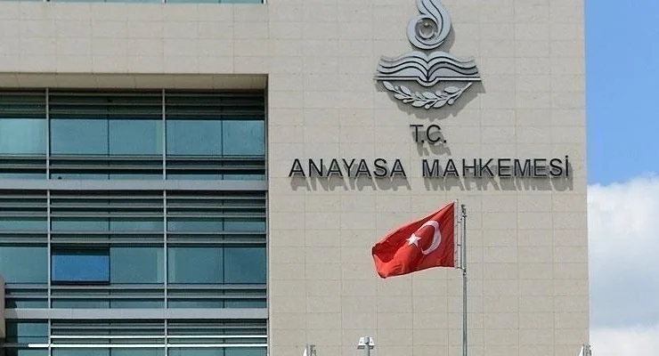 Aym'den 26 Siyasi Parti Hakkında Suç Duyurusu Kararı