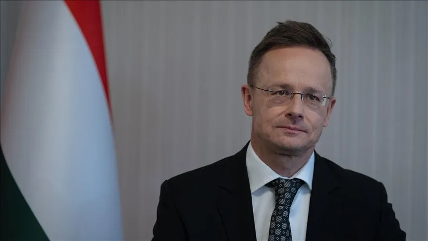 Macaristan'dan Ukrayna'ya yönelik dizel yakıt sevkiyatını askıya alma kararı