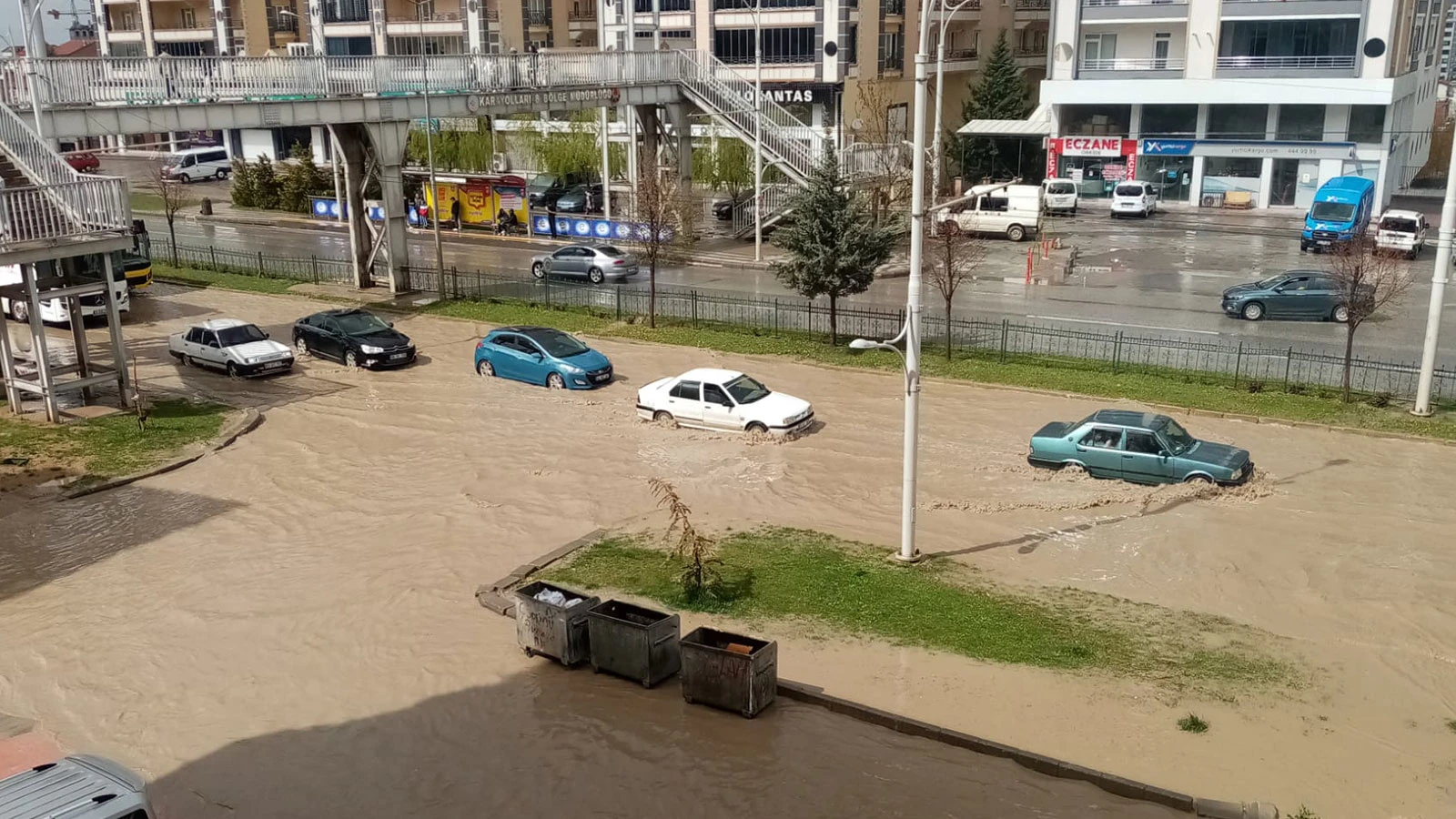 İstanbul, Ankara dahil ülke genelinde kuvvetli sağanak uyarısı
