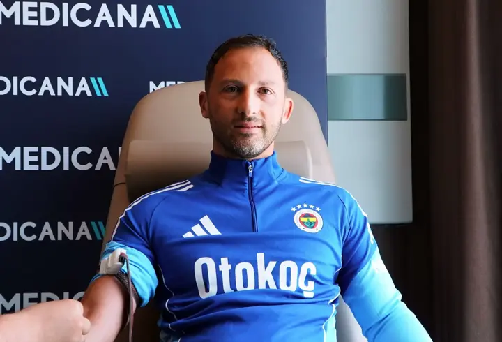 Fenerbahçe'de Tedesco ve teknik heyet sağlık kontrolünden geçti