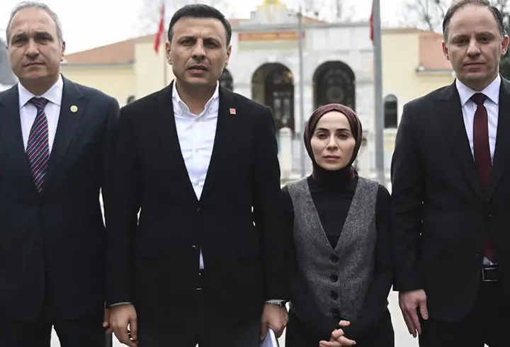 CHP heyeti, İstanbul Valisi Gül'ü ziyaret etti