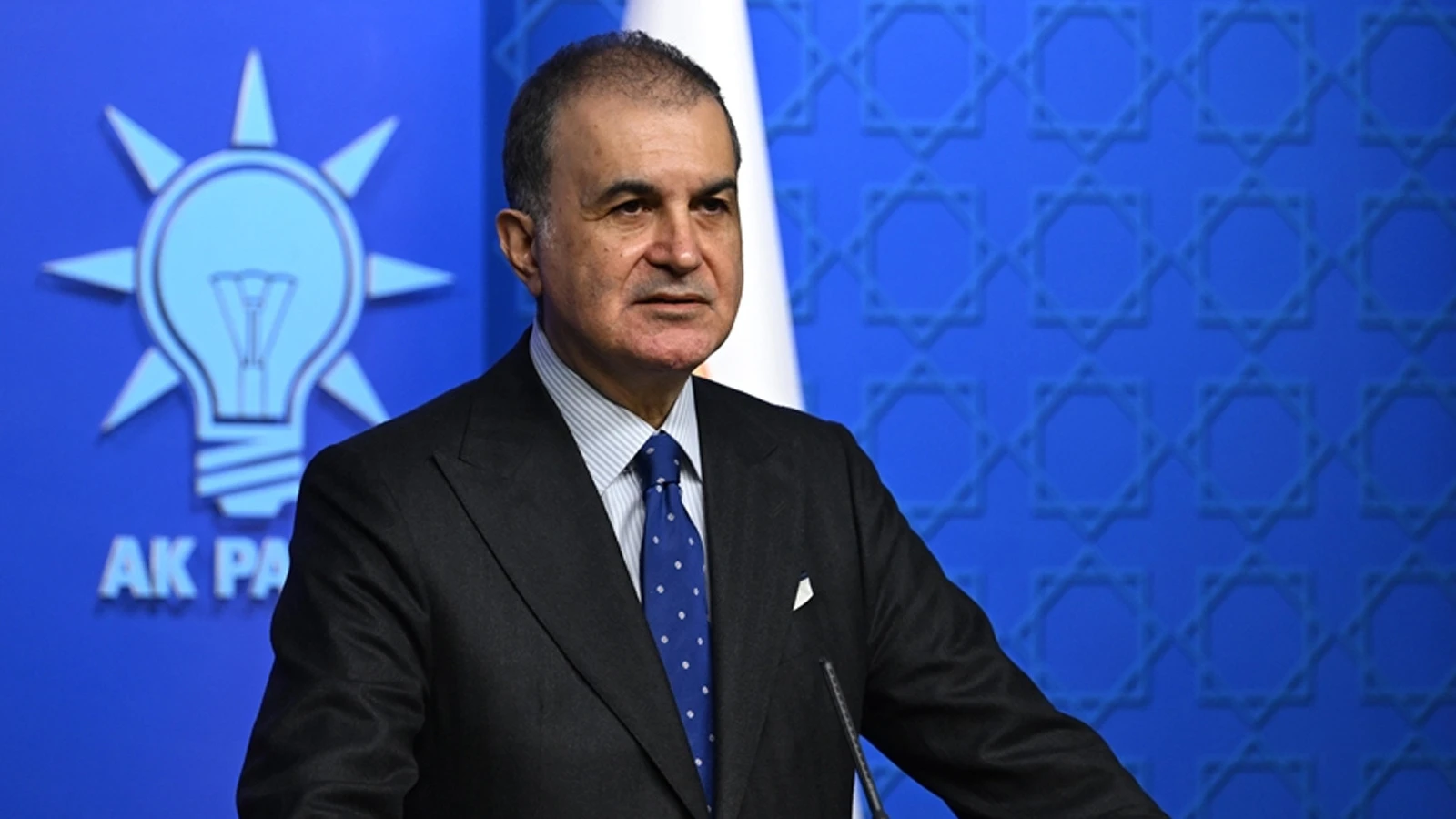 AK Parti Sözcüsü Çelik'ten İstanbul'da çöken binaya ilişkin açıklama
