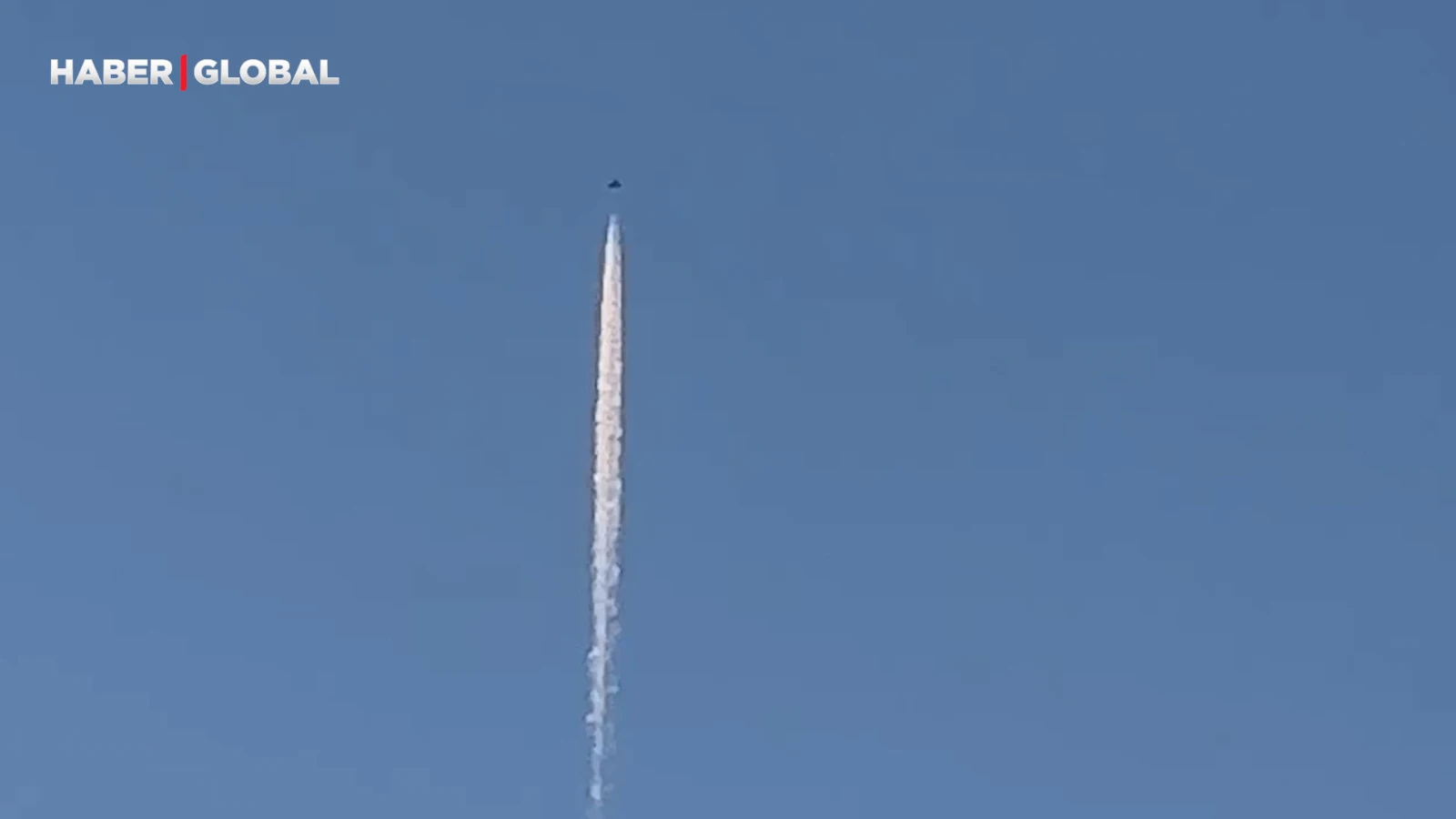 Savaş uçaklarından sınırda devriye uçuşu