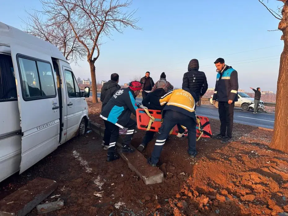 Şanlıurfa'da gizli buzlanma kazası. Yedi yaralı
