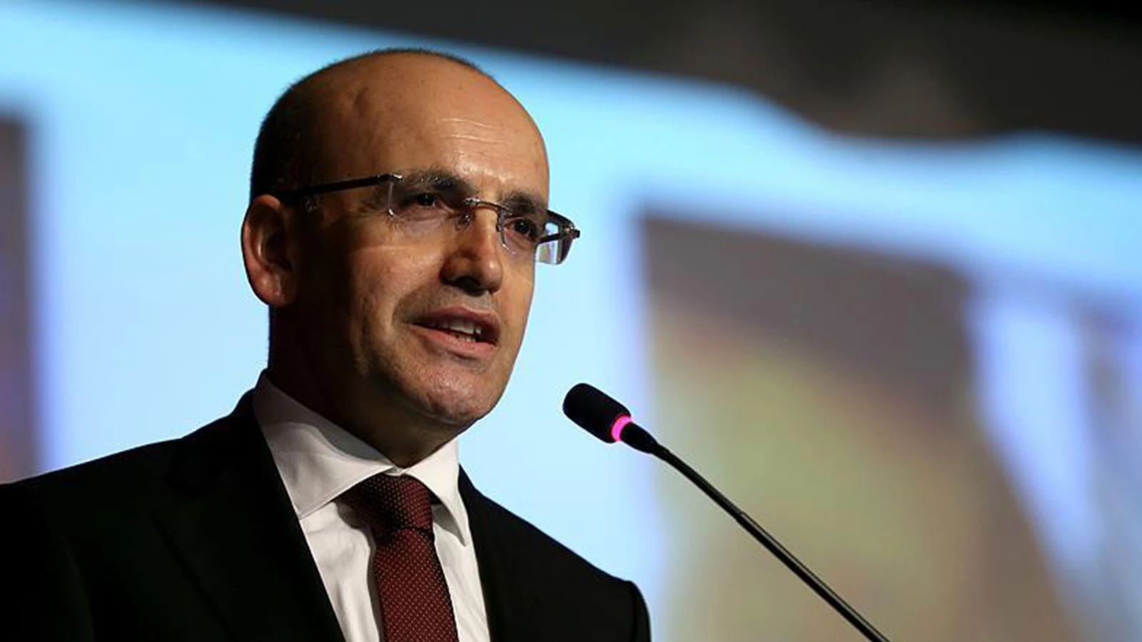 Hazine ve Maliye Bakanı Şimşek, Londra temaslarına başladı