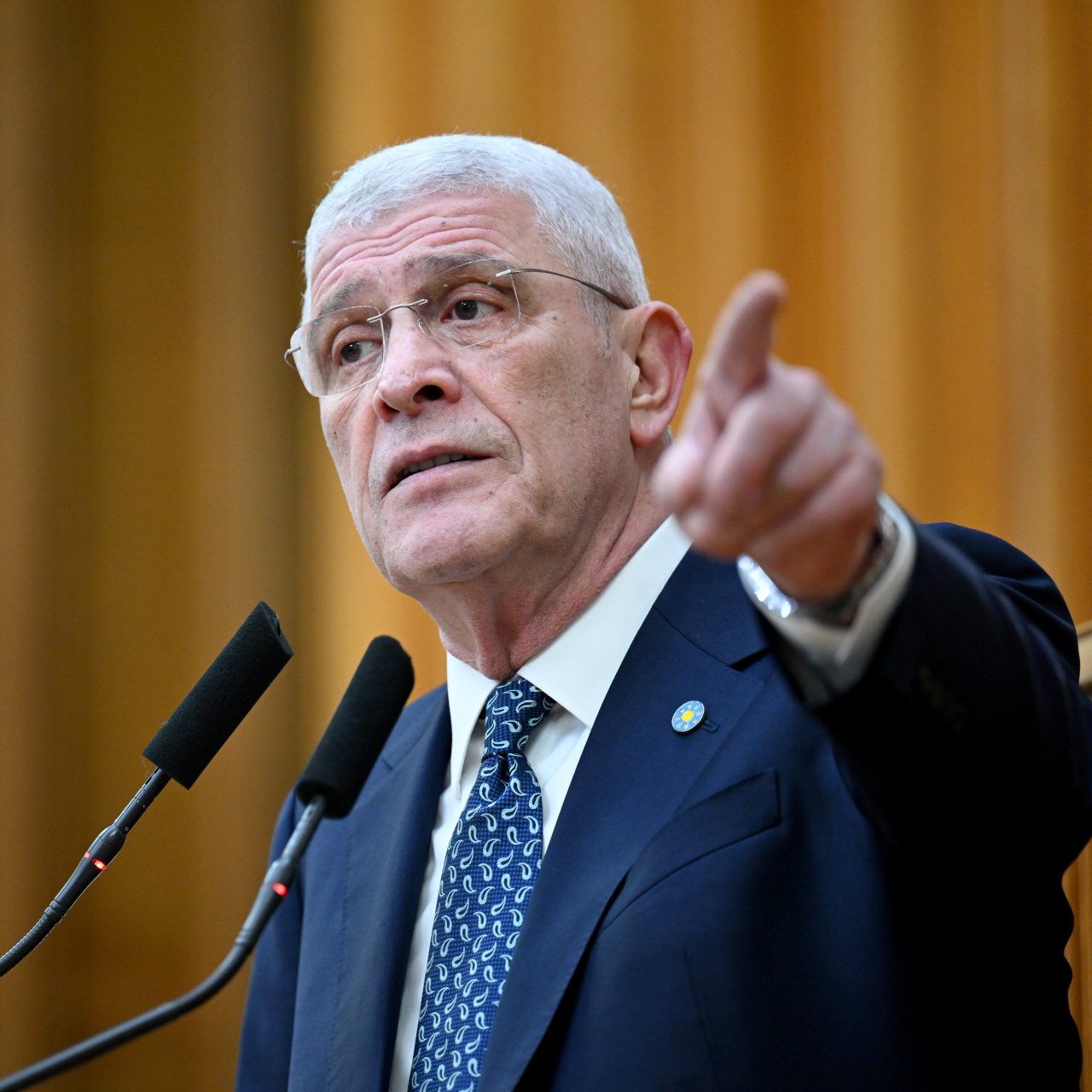 Dervişoğlu, Almanya'da partisinin teşkilatıyla bir araya geldi