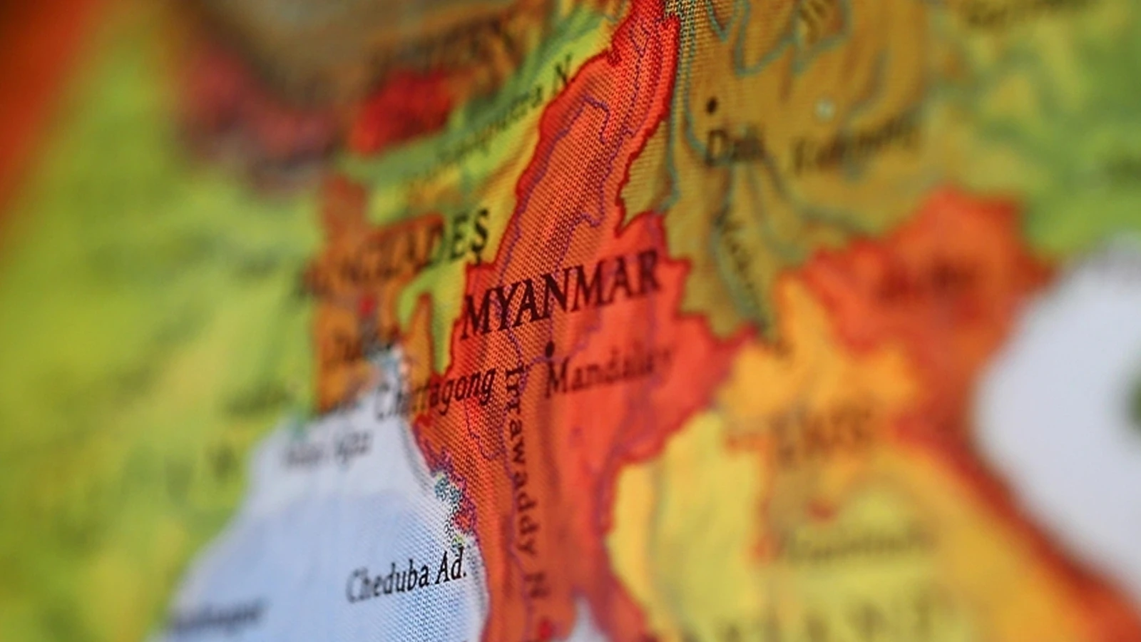 Myanmar ordusu Arakan'da hastaneye saldırdı: 33 ölü, 76 yaralı