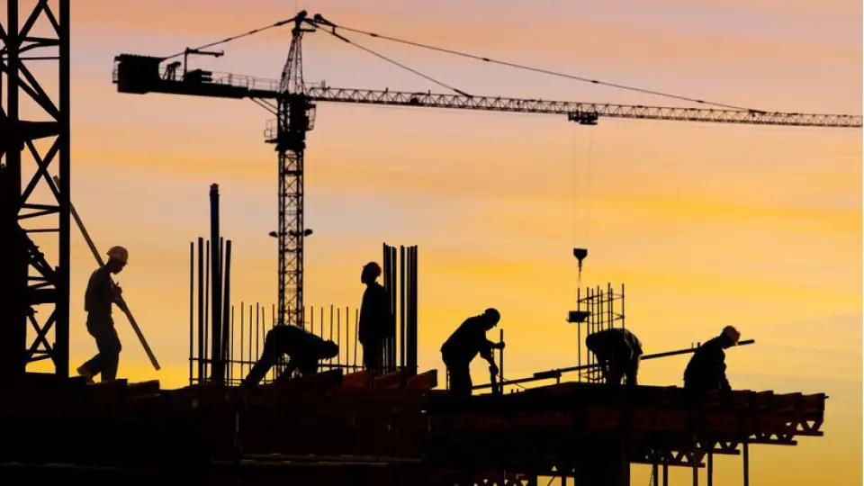 Sektörel güven perakendede arttı, inşaatta azaldı 