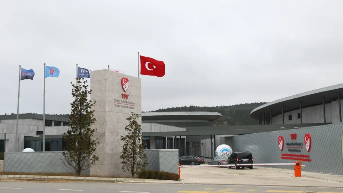 PFDK'dan 11 Süper Lig ekibine ceza