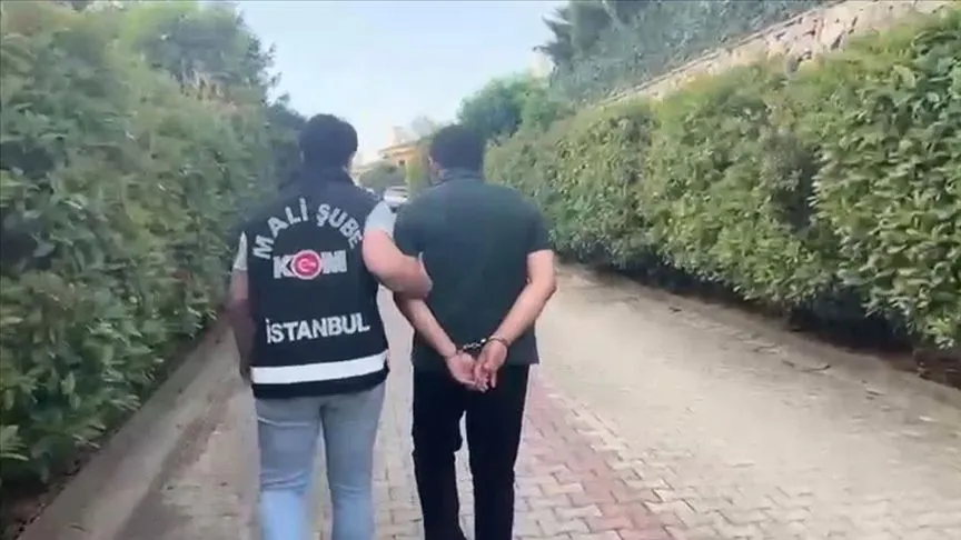 FETÖ'nün güncel finans yapılanmasına yönelik operasyonda yakalanan 23 şüpheli adliyede 