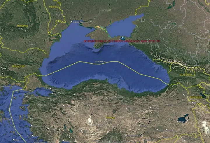 Karadeniz'de Türk gemisi karaya oturdu; 3'ü Türk 11 mürettebat kurtarıldı