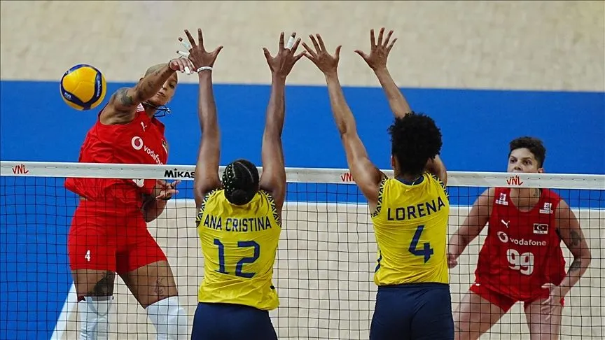 A Milli Kadın Voleybol Takımı, Brezilya'ya yenildi