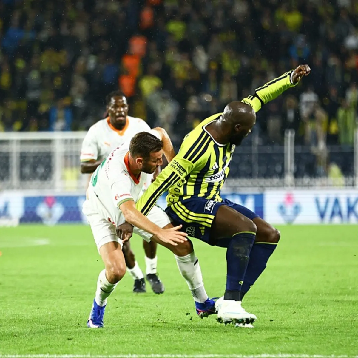 Fenerbahçe-Corendon Alanyaspor Maçında Üst Üste 2 Gol İptal Edildi! İşte O Pozisyonlar