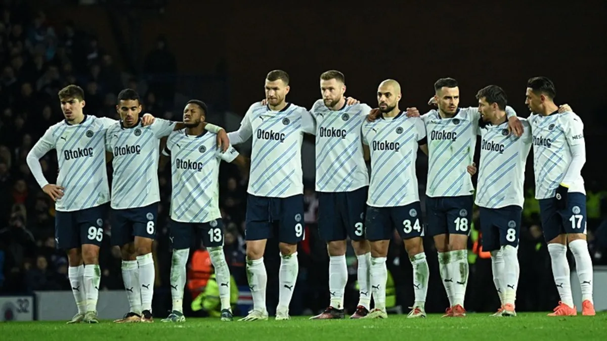 Fenerbahçe'de Trabzonspor maçı öncesi büyük endişe! 3 isim sınırda
