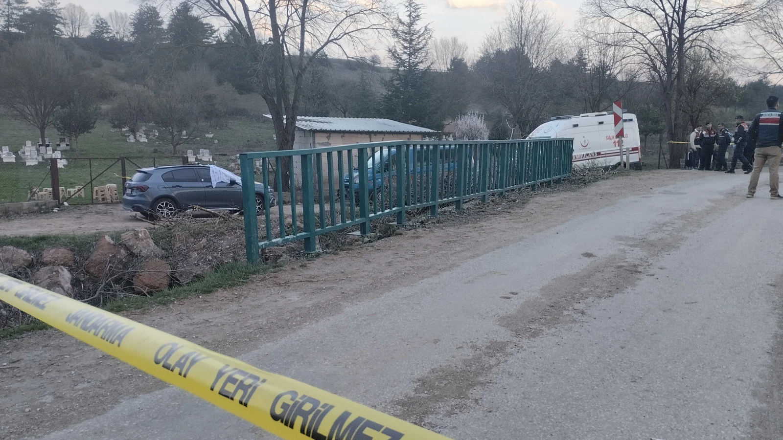 Mal paylaşımı kavgası kanlı bitti: Amca, mezarlıkta yeğenini öldürdü