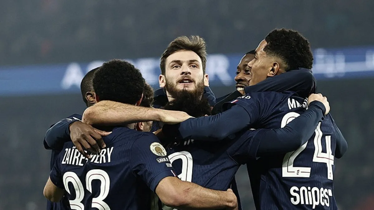 PSG'den dev maçta tarihe geçen galibiyet! Marsilya'yı 5 golle yıktılar