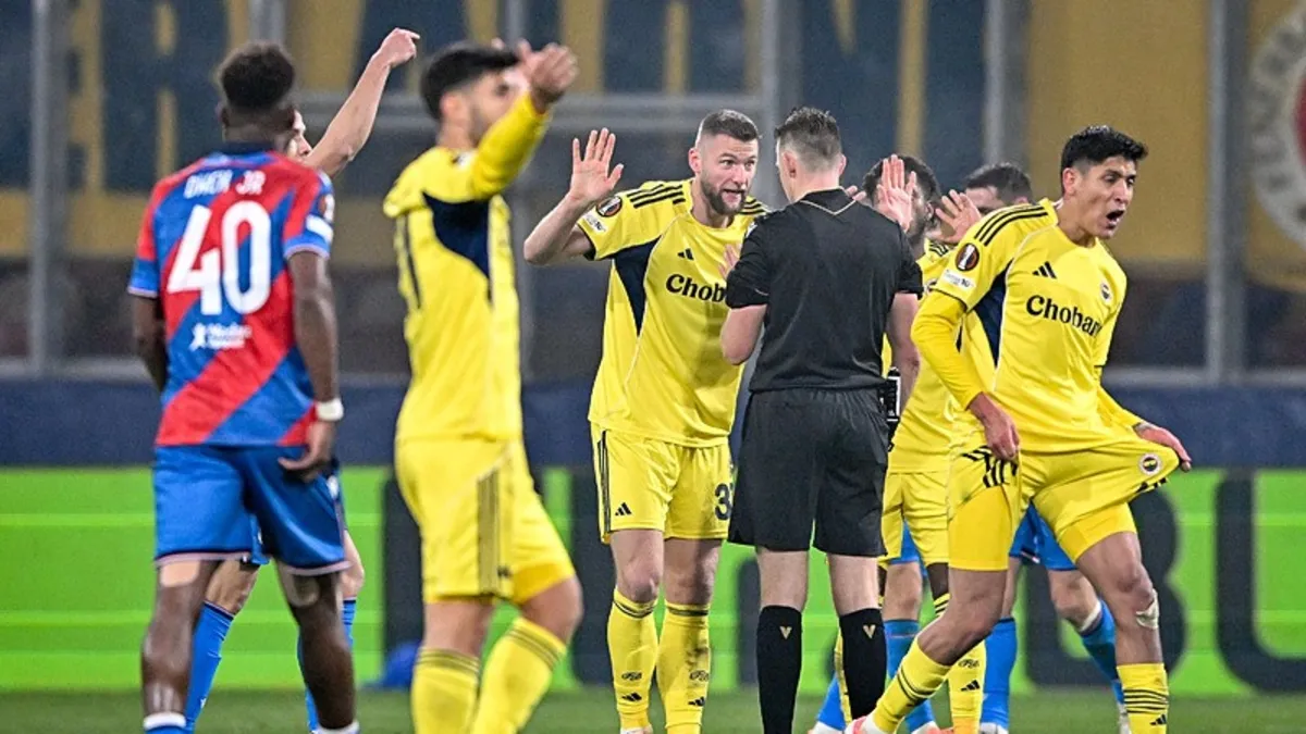 Fenerbahçe yönetimi harekete geçti! Hollandalı hakem UEFA'ya şikayet edilecek