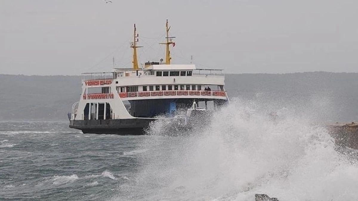 Feribot seferleri fırtına sebebiyle iptal edildi!