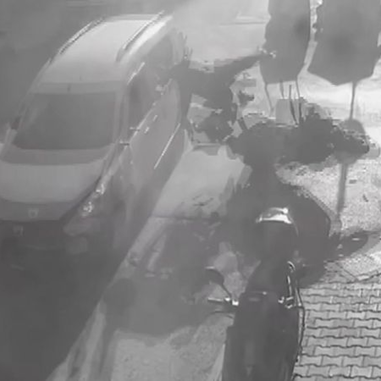 Esenler'de aynı noktada yine kaza: 2 yaralı