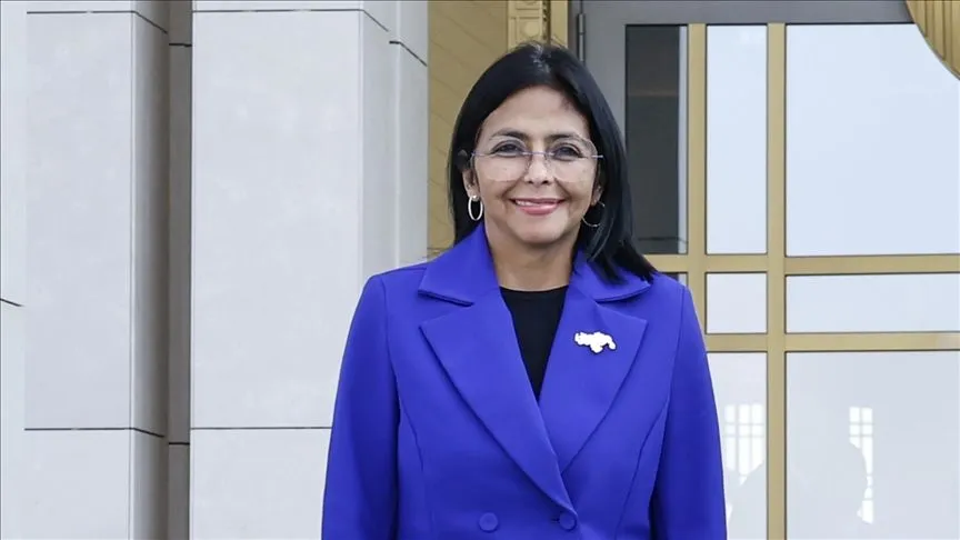 Maduro'nun yardımcısı Delcy Rodriguez yemin ederek Geçici Devlet Başkanı oldu