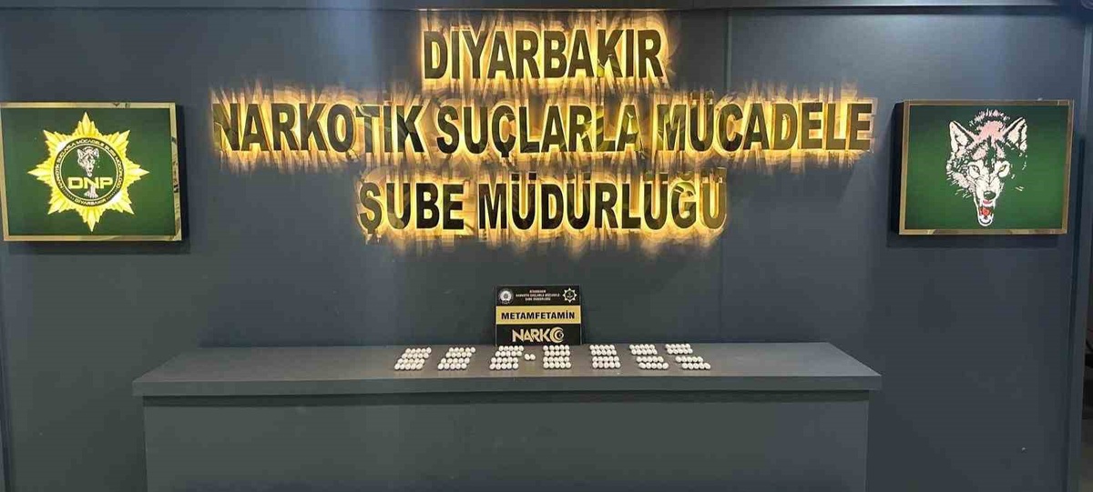 Diyarbakır'da uyuşturucu operasyonu: 3 tutuklu