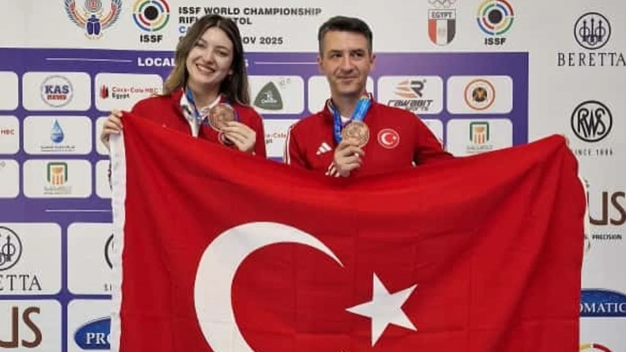 Milli atıcılardan Dünya Şampiyonası'nda tarihi bronz madalya