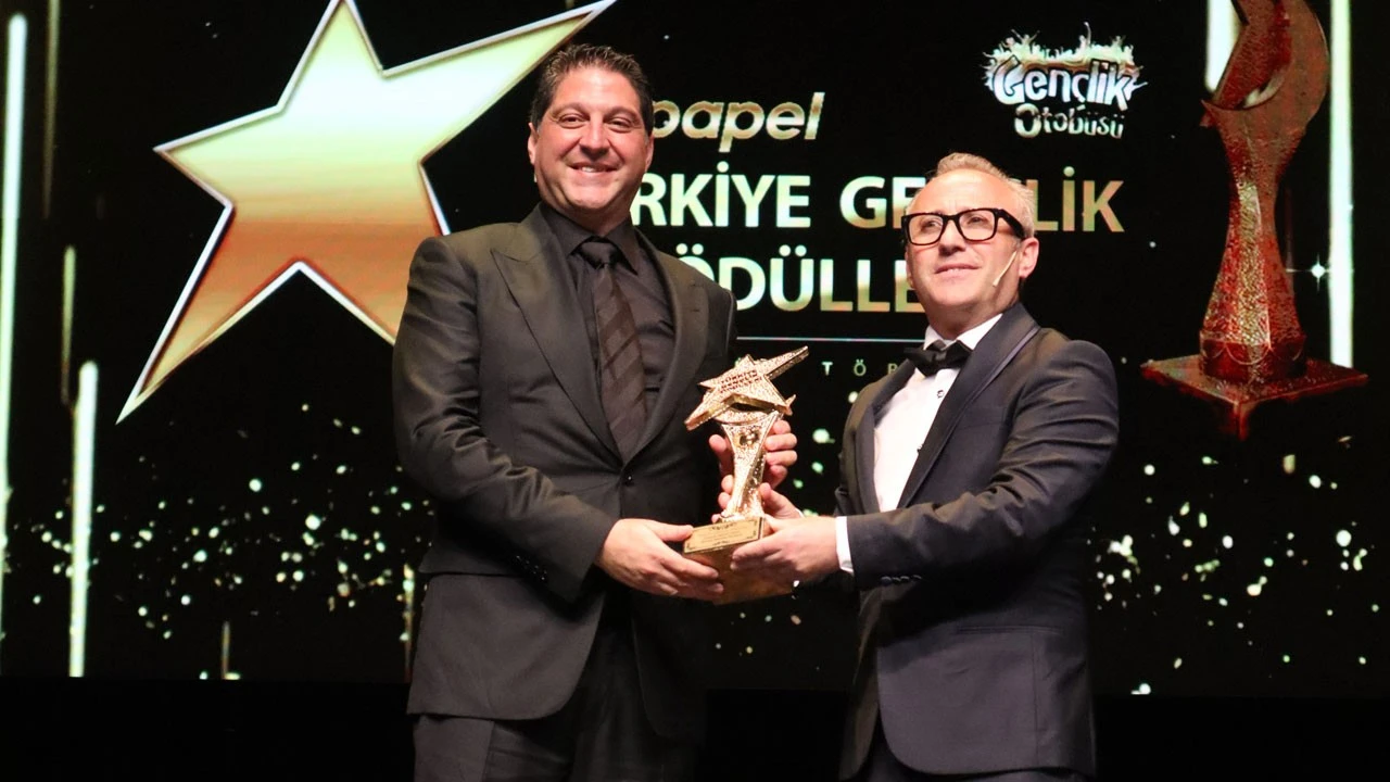 Papel’e Türkiye Gençlik Ödülleri’nde ‘Gençlik Prestij Ödülü’