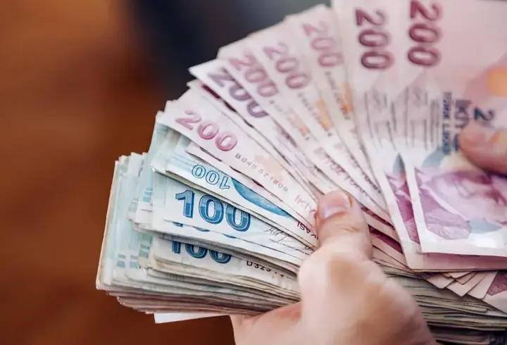SON DAKİKA HABERİ... Maaşlar bayramdan önce yatacak mı? Emekli aylıkları için tarih belli oldu