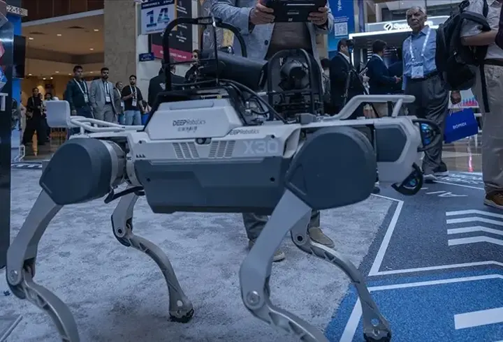Robot Köpekler Yapay Zekayla Daha Akıllı Hale Geliyor