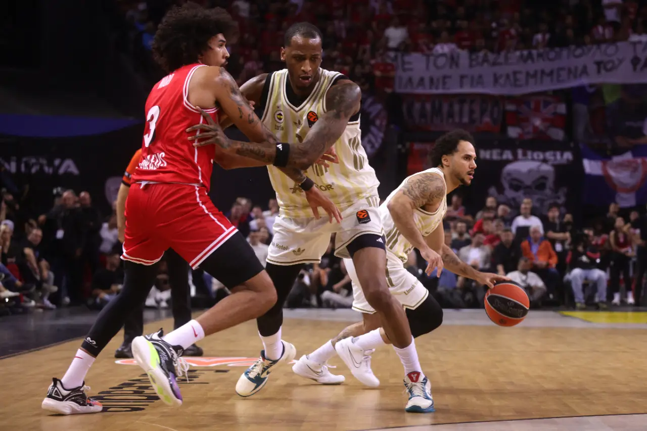 EuroLeague'de 7. Hafta: Fenerbahçe Deplasmanda Olympiakos'u Yendi
