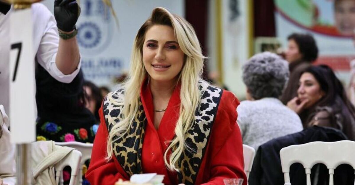 Silivri Belediye Meclis Üyesi Ebru Akgün Pekel, CHP’den İstifa Etti - Son Dakika Flaş Haberler - Habertürk