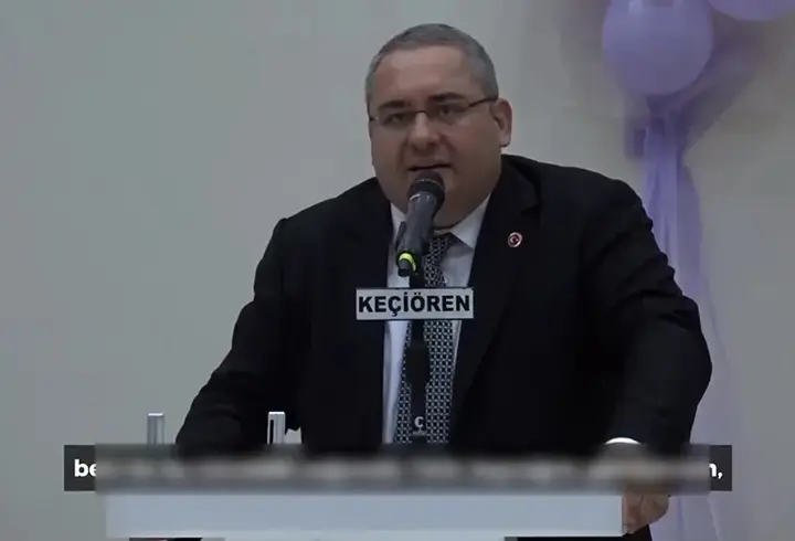 CHP'den AK Parti'ye yeni transfer mi? Belediye başkanı iddiaları yalanlamadı