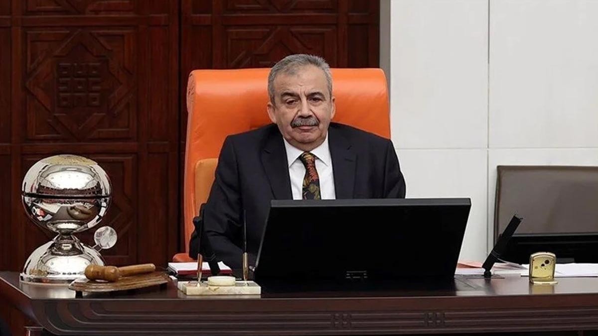 Son Dakika: Sırrı Süreyye Önder kalp krizi geçirdi