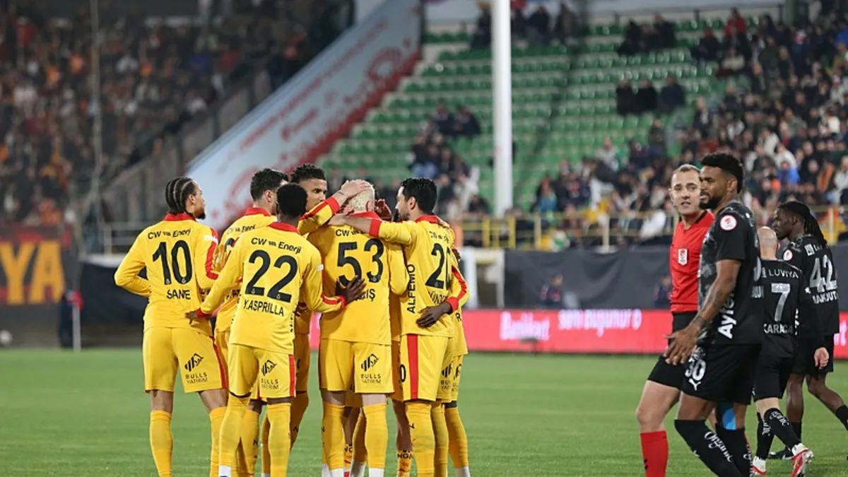 Galatasaray 4'te 4 yaptı! Çeyrek finale lider çıktı (MAÇIN GENİŞ ÖZETİ)