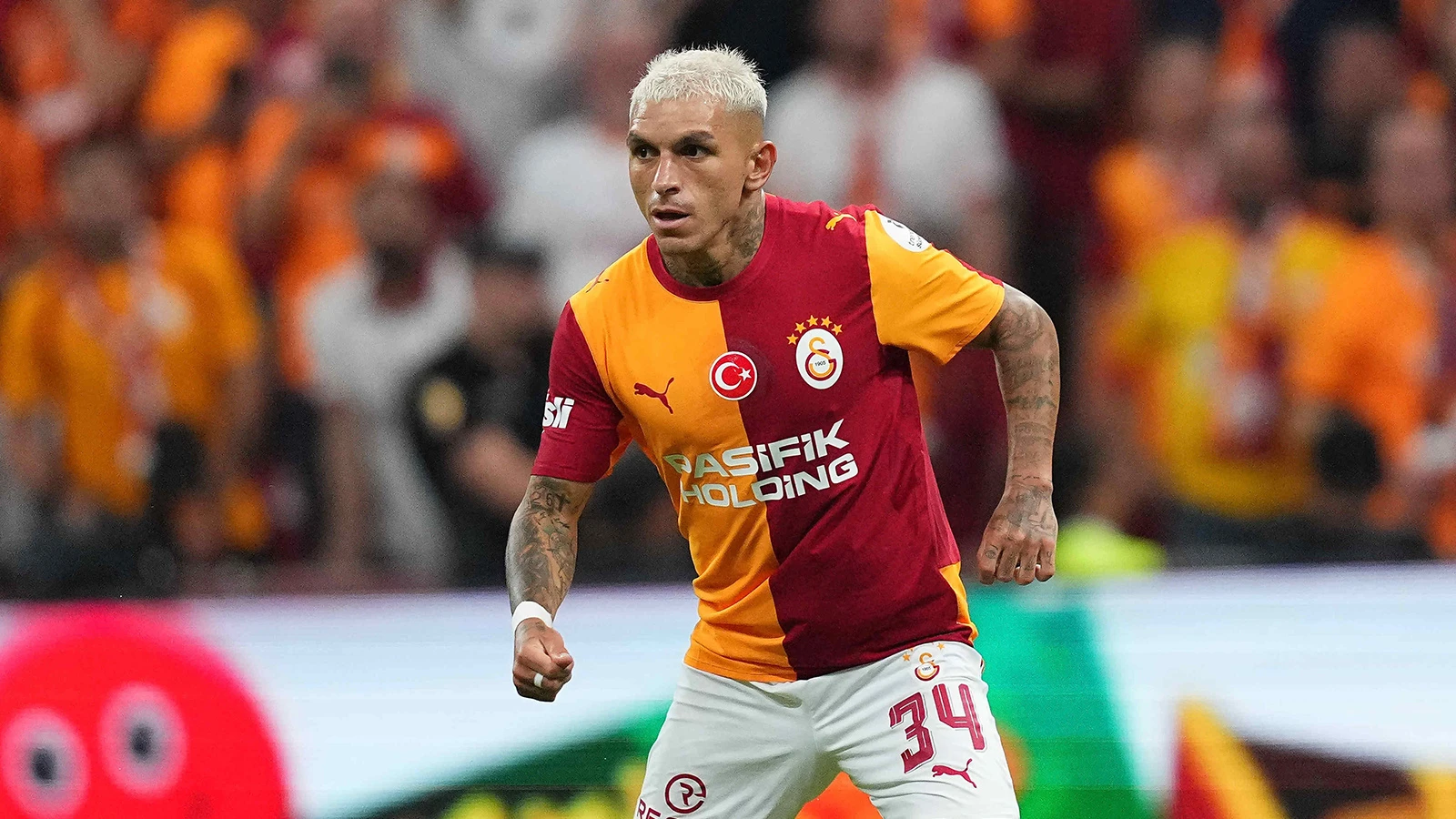 Okan Buruk, Torreira'nın alternatifini Premier Lig'de buldu! İki isimden biri Galatasaray'a gelecek