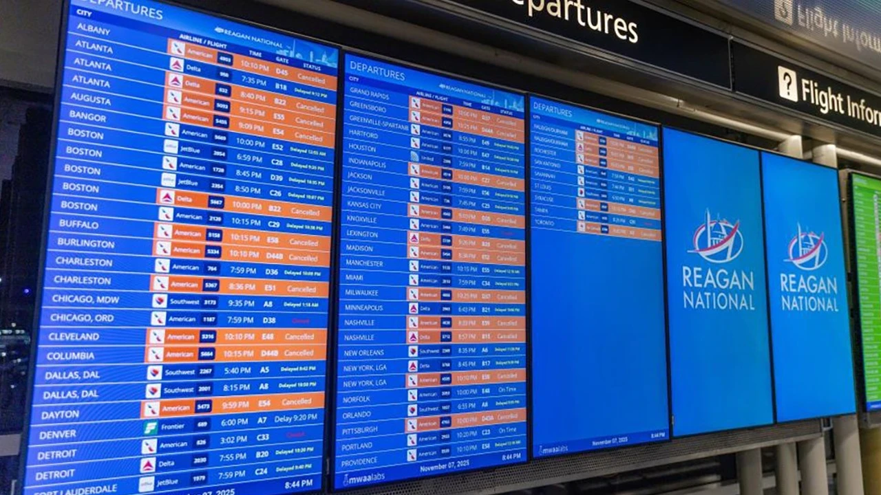 FAA kararı uçuşları vurdu: Bin 700'den fazla sefer iptal