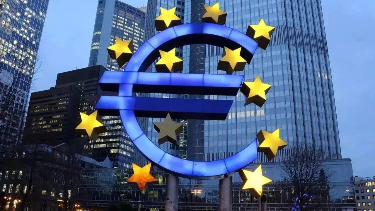 ECB anketi: Enflasyon beklentileri değişmedi