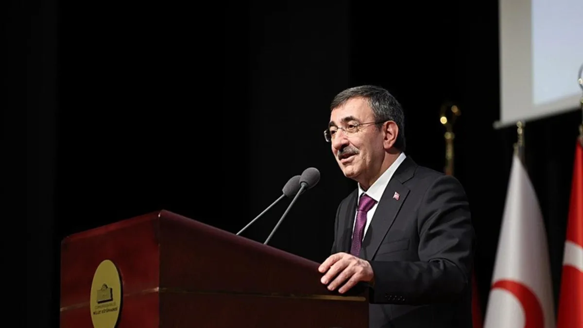 Cumhurbaşkanı Yardımcısı Cevdet Yılmaz'dan Formula 1 paylaşımı