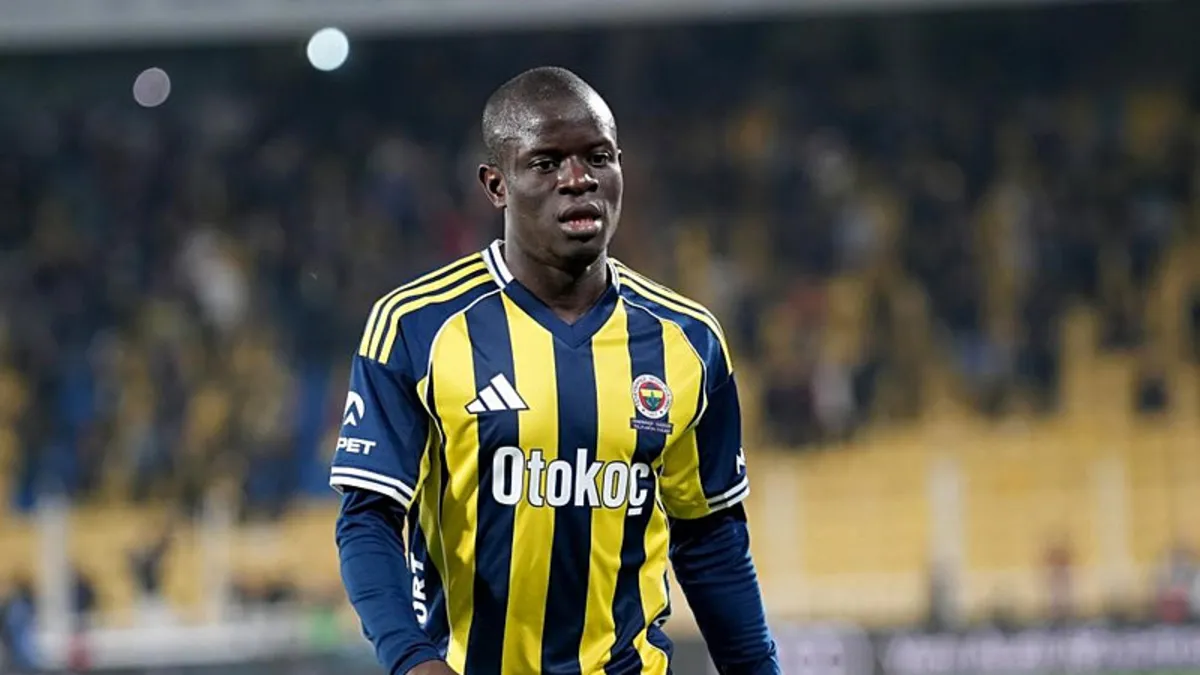 N'Golo Kante'den flaş transfer açıklaması! Futbolu bırakmak istediği yer...