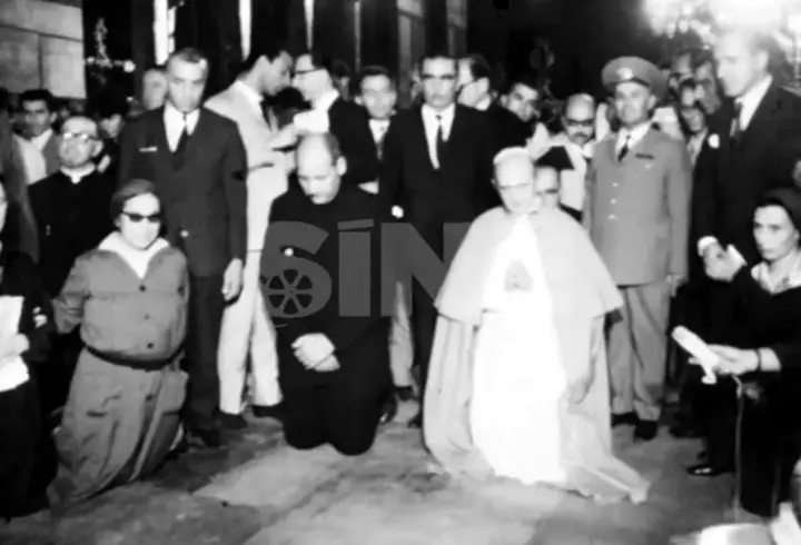 Türkiye'ye ilk Papa ziyaretinin görüntüleri paylaşıldı