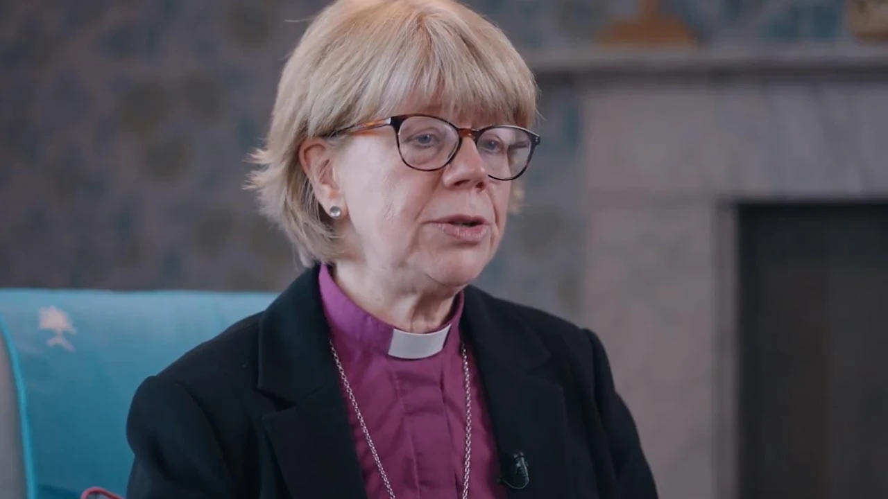İngiltere tarihinde bir ilk: Sarah Mullally Canterbury Başpiskoposu seçildi