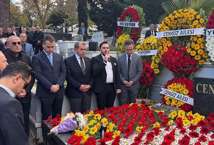 Galatasaray'ın eski başkanı Mustafa Cengiz, kabri başında anıldı
