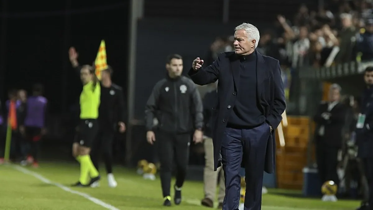 Mourinho'dan akıllara zarar hareket! Zaman geçirmek için öyle bir şey yaptı ki...