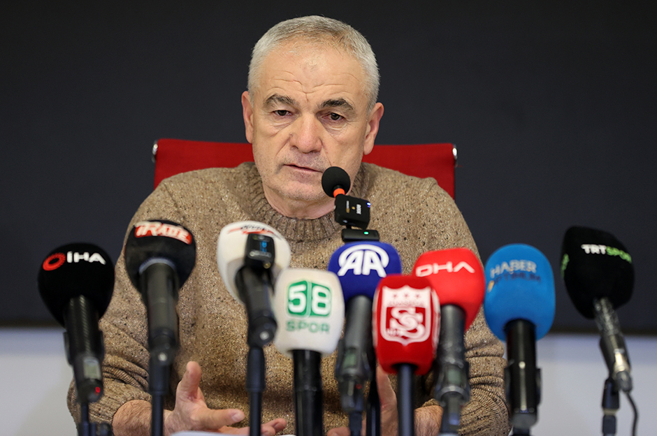 Rıza Çalımbay'dan maç sonu Fenerbahçe ve Galatasaray vurgusu