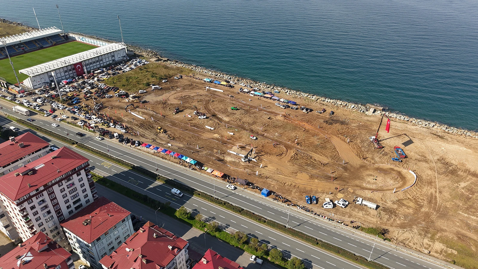 Deniz kenarında Off-Road Festivali heyecanı