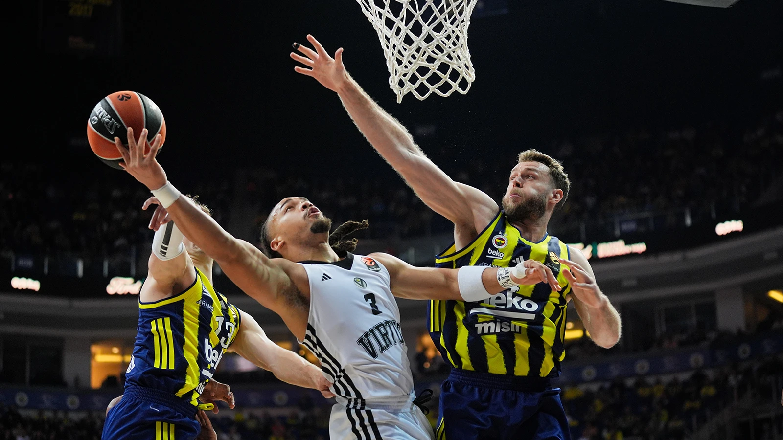 Fenerbahçe Beko, Euroleague'de seriye bağladı: Üst üste 5. galibiyet