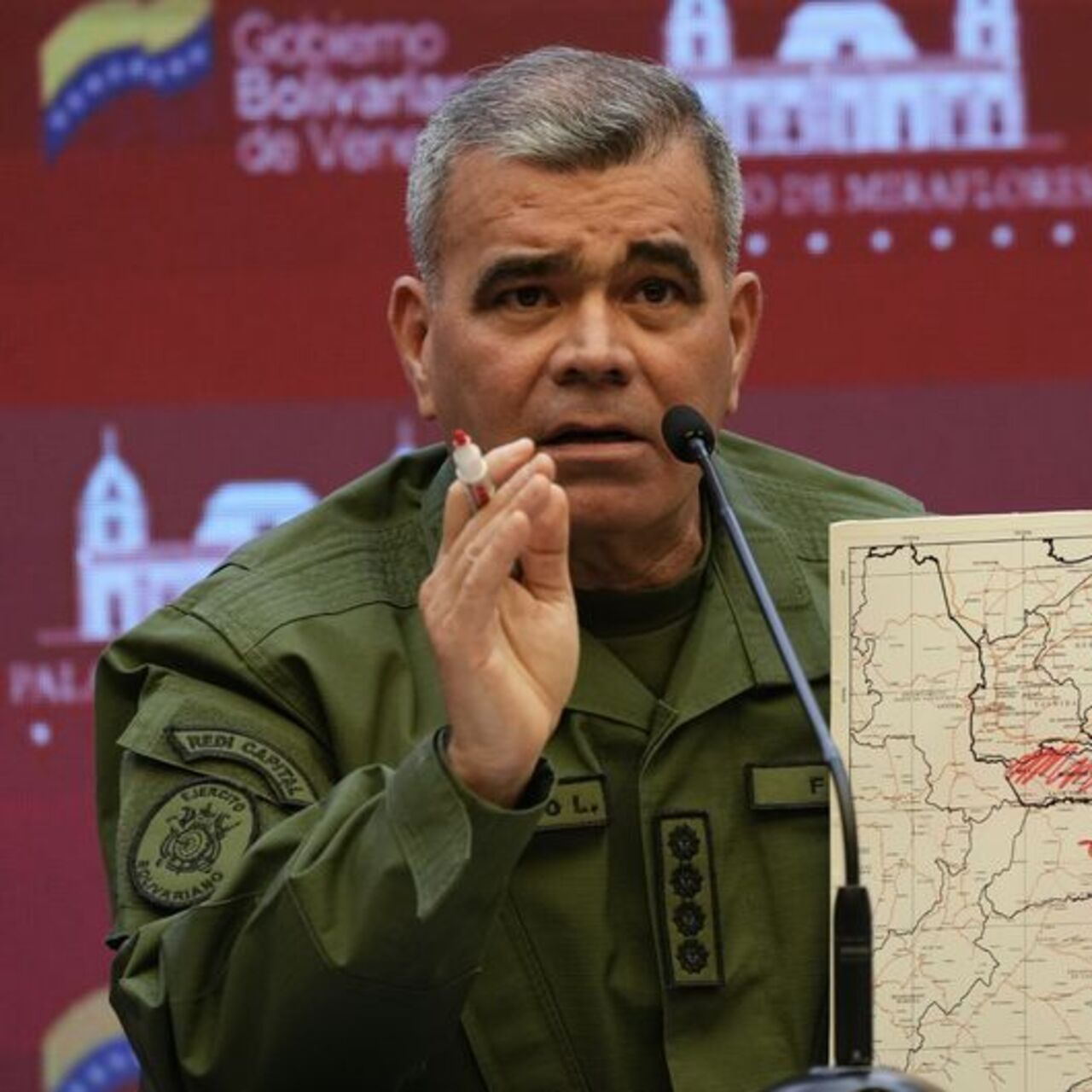 Venezuela'dan ABD'ye: Tehditlere "başı dik" karşılık veriyoruz